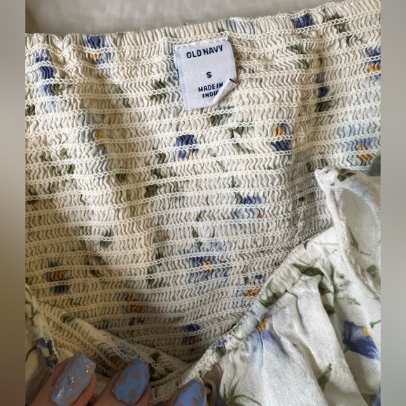 Old Navy Womens Ruffled Floral Smocked-Bodice Sleeveless Top Small - Picture 6 of 7